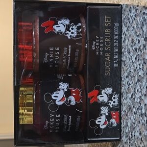 NIB Disney Mickey & Minnie Mouse Sugar Scrub Set